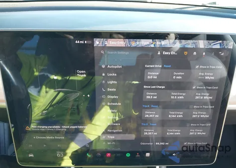 2018 Tesla Model 3 Long Range/Mid Range from USA, damaged, VIN 5YJ3E1EA8JF172365